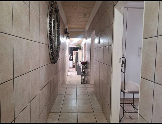 4 BEDROOM HOUSE FOR SALE IN HEIDELBERG AH